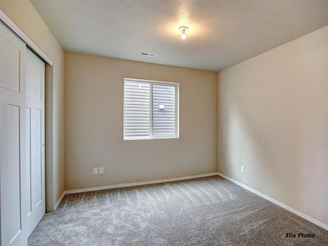 13413 E Olive Ln, Spokane Valley, WA 99216