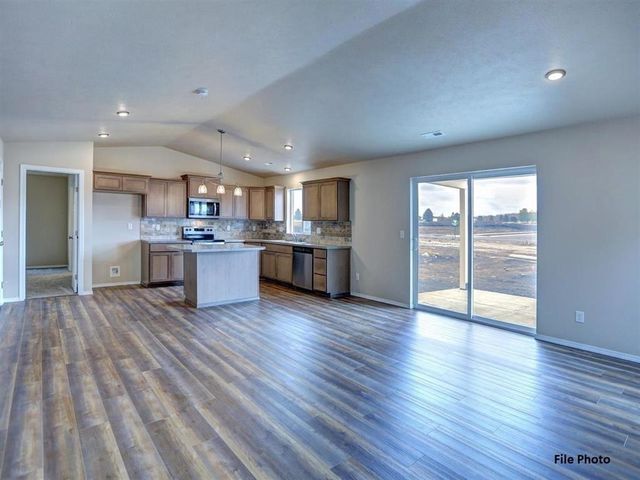13413 E Olive Ln, Spokane Valley, WA 99216