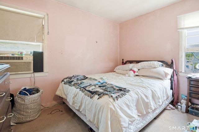 71 Cupheag Crescent, Stratford, CT 06614