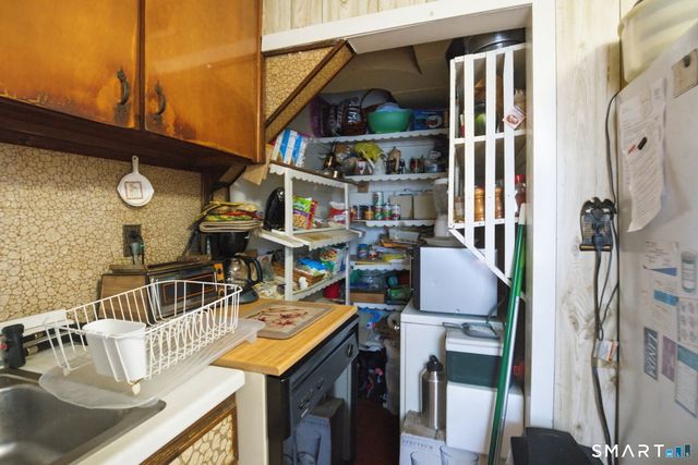 71 Cupheag Crescent, Stratford, CT 06614