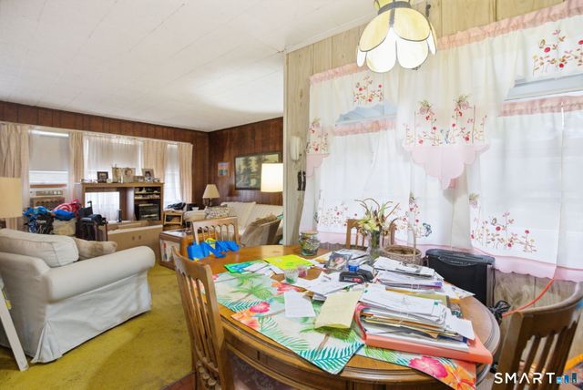 71 Cupheag Crescent, Stratford, CT 06614