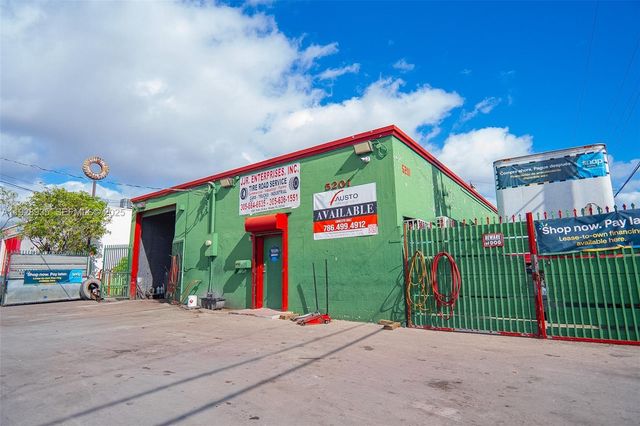 5201 NW 36th Ave, Miami, FL 33142