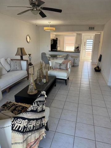 9272 SW 3rd Street 411, Boca Raton, FL 33428