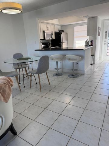 9272 SW 3rd Street 411, Boca Raton, FL 33428