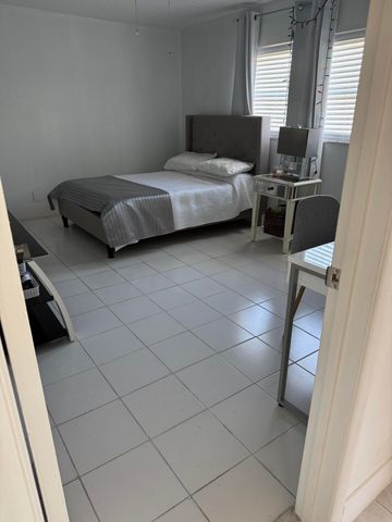 9272 SW 3rd Street 411, Boca Raton, FL 33428