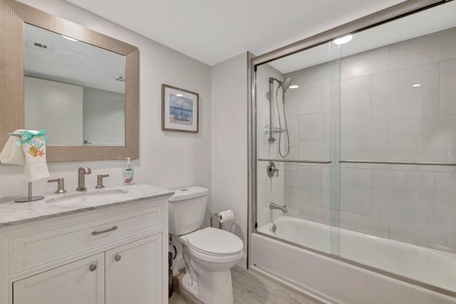 3100 N Hwy A1a 1102, Fort Pierce, FL 34949