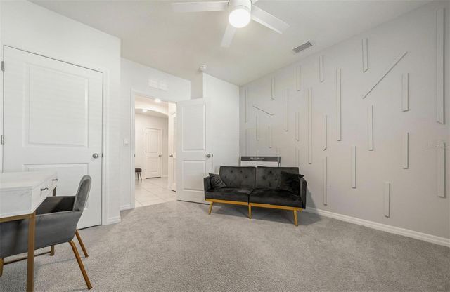160 HICKORY COURSE LOOP, Ocala, FL 34472