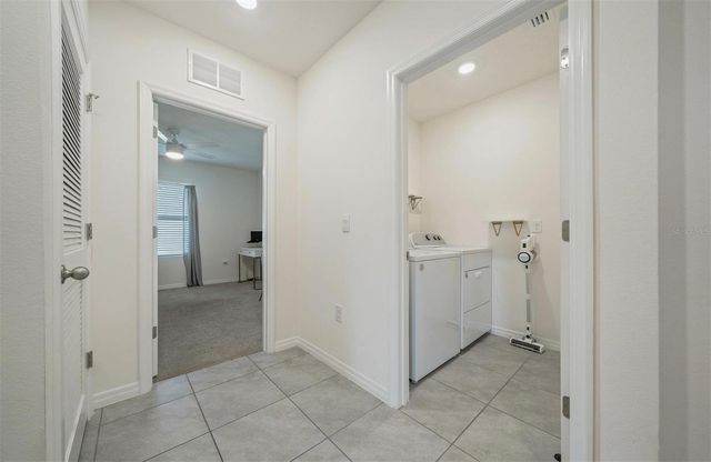 160 HICKORY COURSE LOOP, Ocala, FL 34472