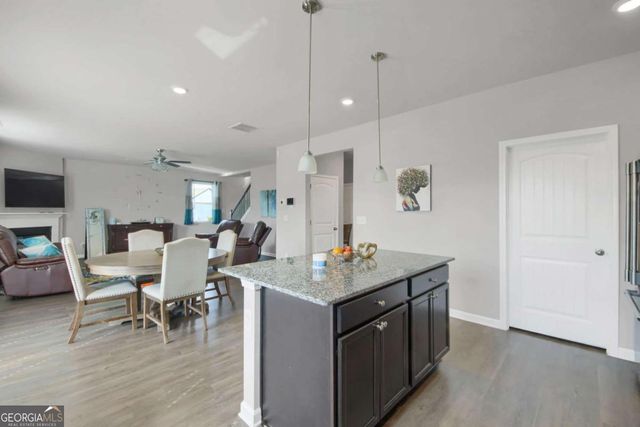 6806 Creekgate Way, Douglasville, GA 30134