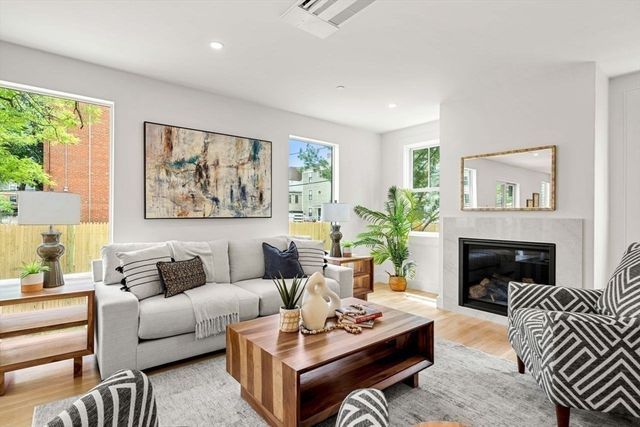 24 Wendell 4, Cambridge, MA 02138