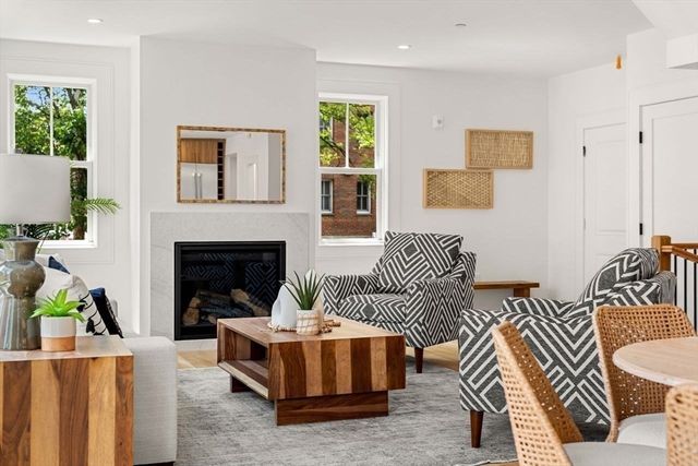 24 Wendell 4, Cambridge, MA 02138