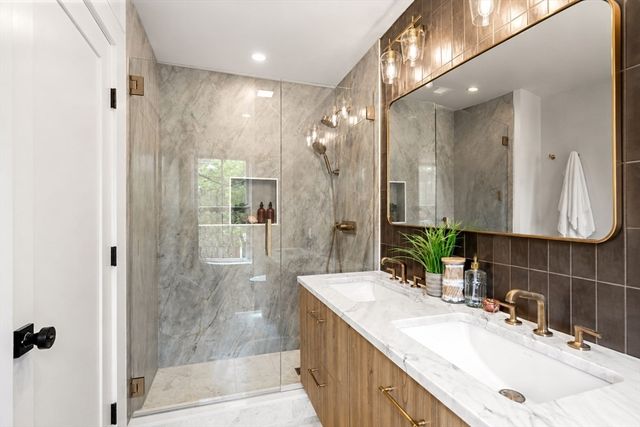 24 Wendell 4, Cambridge, MA 02138