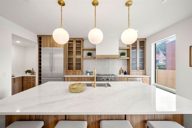 24 Wendell 4, Cambridge, MA 02138