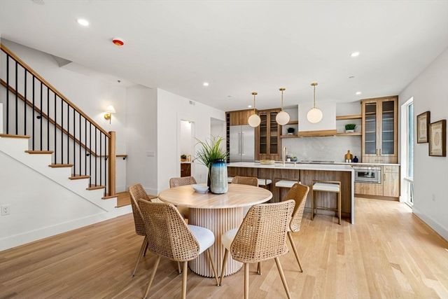 24 Wendell 4, Cambridge, MA 02138