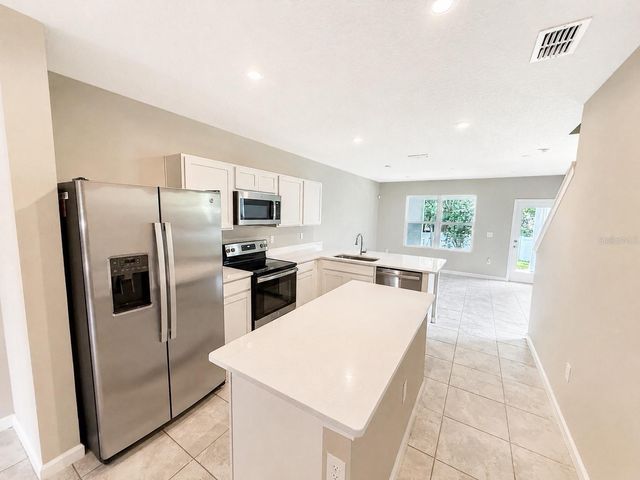 2008 EDISON POINTE BOULEVARD, South Daytona, FL 32119