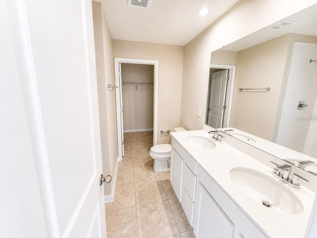 2008 EDISON POINTE BOULEVARD, South Daytona, FL 32119