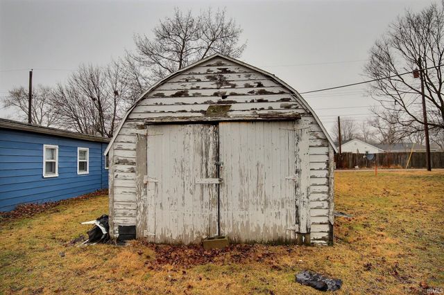 905 S 14 th Street, Goshen, IN 46526