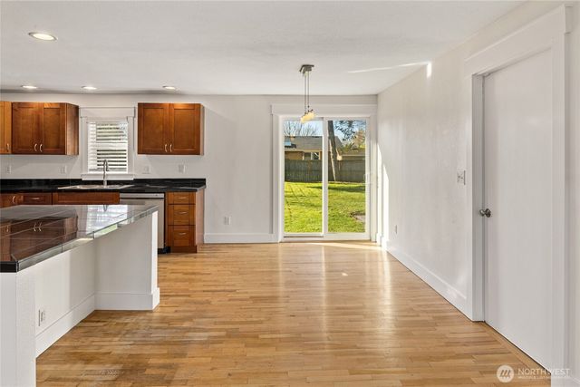 6826 N 11th Street, Tacoma, WA 98406