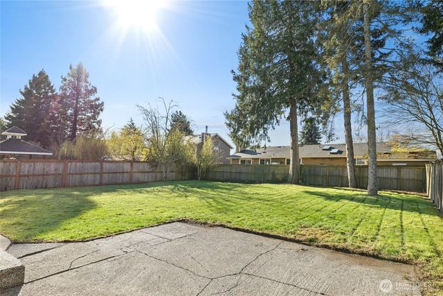 6826 N 11th Street, Tacoma, WA 98406