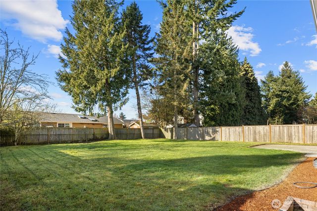 6826 N 11th Street, Tacoma, WA 98406