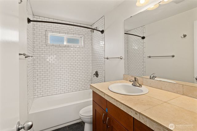 6826 N 11th Street, Tacoma, WA 98406