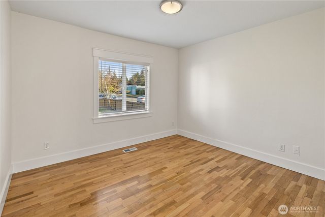 6826 N 11th Street, Tacoma, WA 98406