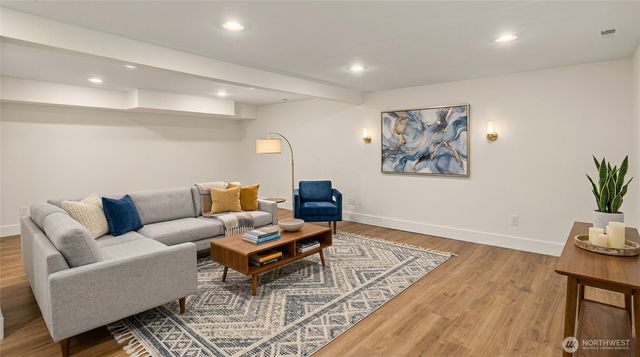 6826 N 11th Street, Tacoma, WA 98406