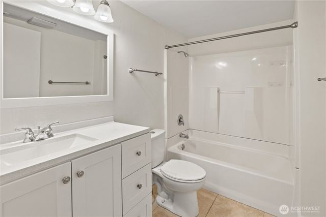 6826 N 11th Street, Tacoma, WA 98406