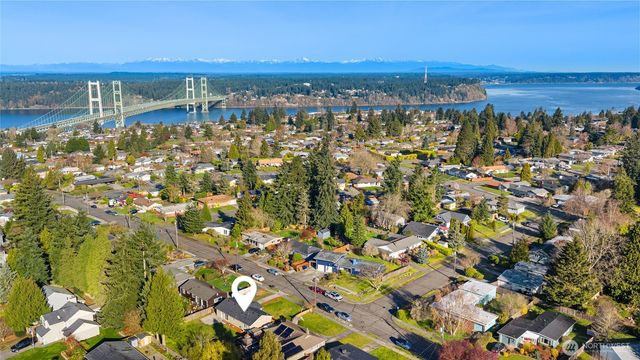 6826 N 11th Street, Tacoma, WA 98406