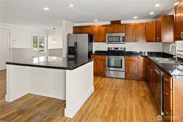 6826 N 11th Street, Tacoma, WA 98406