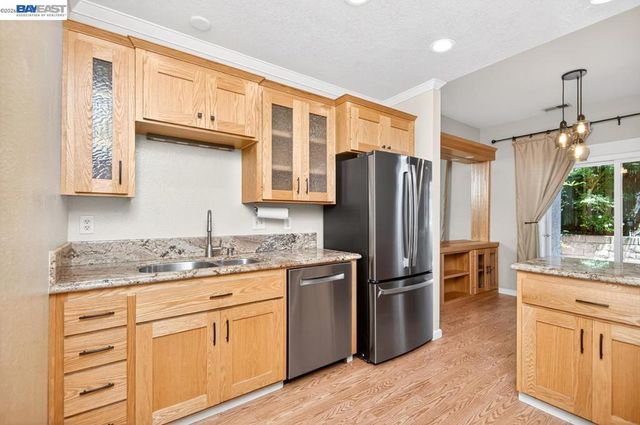 3861 Vine St, Pleasanton, CA 94566