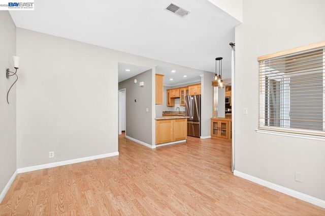 3861 Vine St, Pleasanton, CA 94566