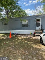 625 Allen Street 14, Swainsboro, GA 30401