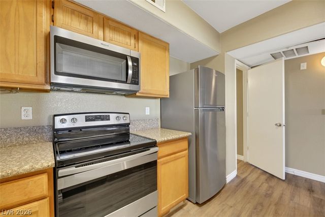 7255 SUNSET Road 2035, Las Vegas, NV 89113