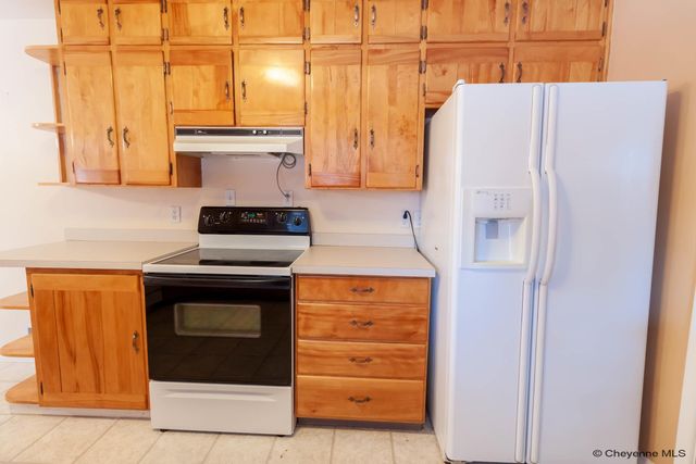 1518 HOT SPRINGS AVE, Cheyenne, WY 82001