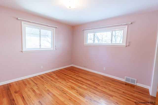 1518 HOT SPRINGS AVE, Cheyenne, WY 82001