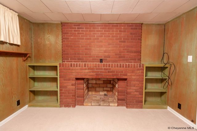 1518 HOT SPRINGS AVE, Cheyenne, WY 82001