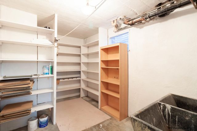 1518 HOT SPRINGS AVE, Cheyenne, WY 82001