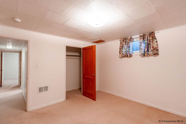 1518 HOT SPRINGS AVE, Cheyenne, WY 82001