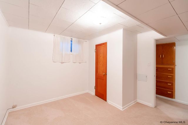 1518 HOT SPRINGS AVE, Cheyenne, WY 82001