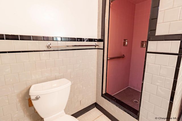 1518 HOT SPRINGS AVE, Cheyenne, WY 82001