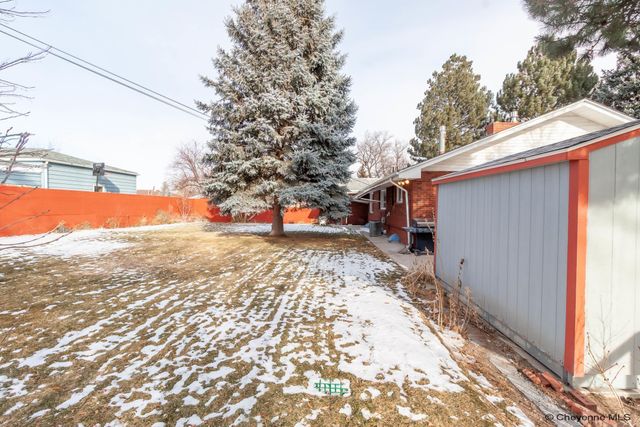 1518 HOT SPRINGS AVE, Cheyenne, WY 82001