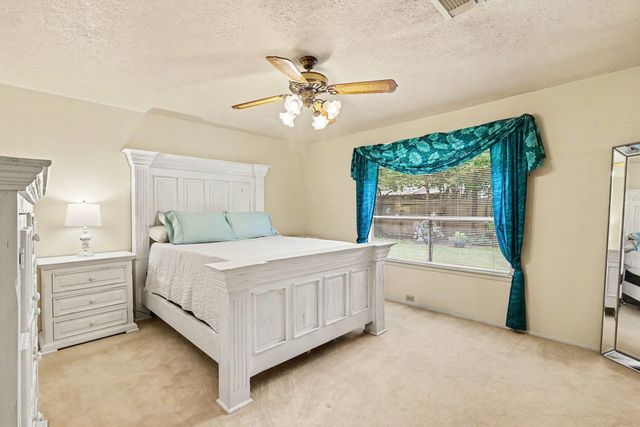 631 Bayview Drive, El Lago, TX 77586