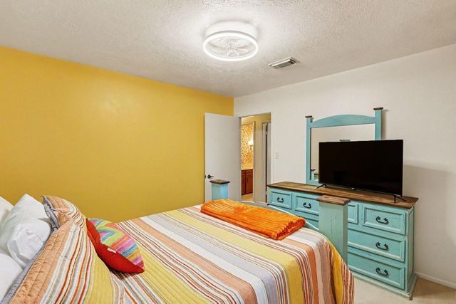 631 Bayview Drive, El Lago, TX 77586