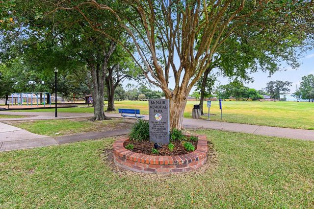 631 Bayview Drive, El Lago, TX 77586