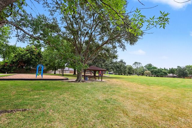 631 Bayview Drive, El Lago, TX 77586