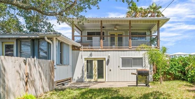 327 S Station St, Port Aransas, TX 78373