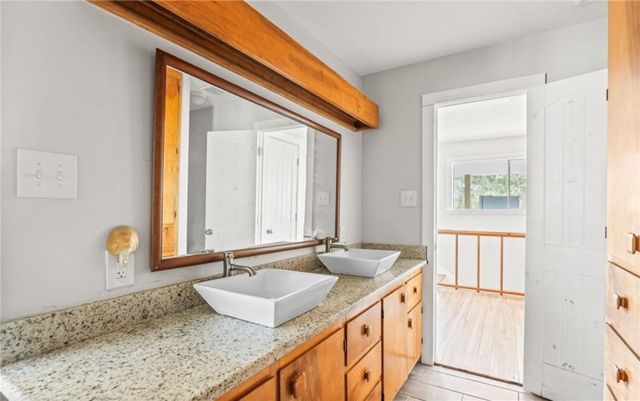 327 S Station St, Port Aransas, TX 78373