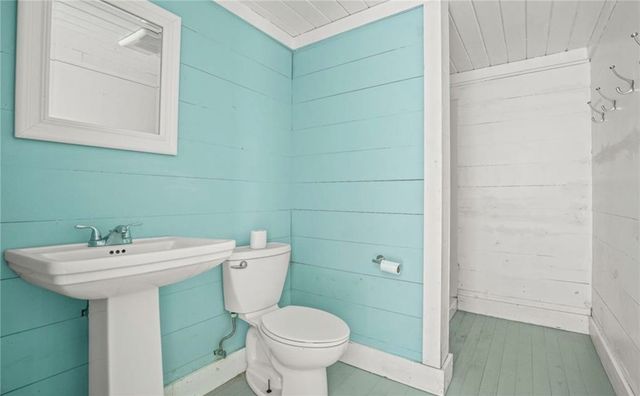 327 S Station St, Port Aransas, TX 78373