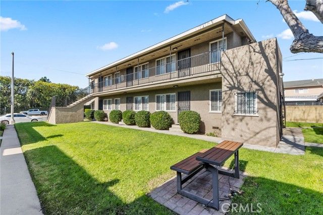 4336 N Lakewood, Long Beach, CA 90808